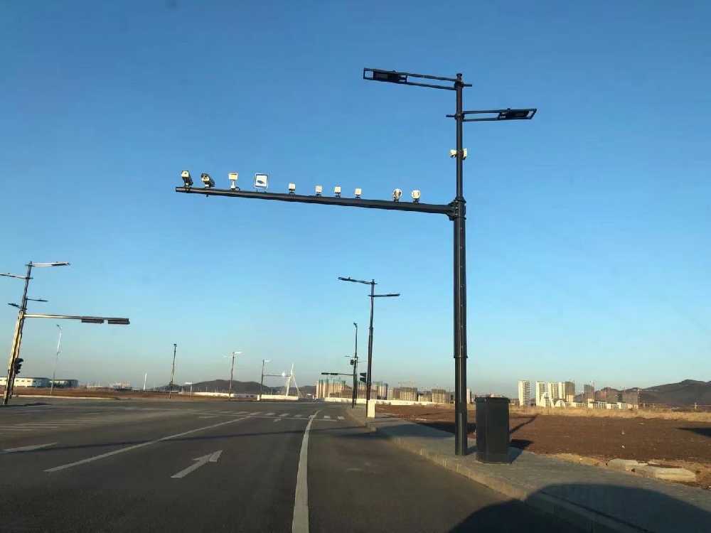 克拉玛依市黑龙江佳木斯综合路灯杆项目